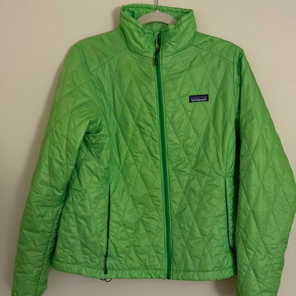 Patagonia Women’s Primaloft Puffer Jacket. Size Medium